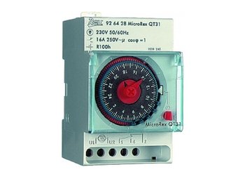 MicroRex QT31 horloge analogique Rail DIN 220 v